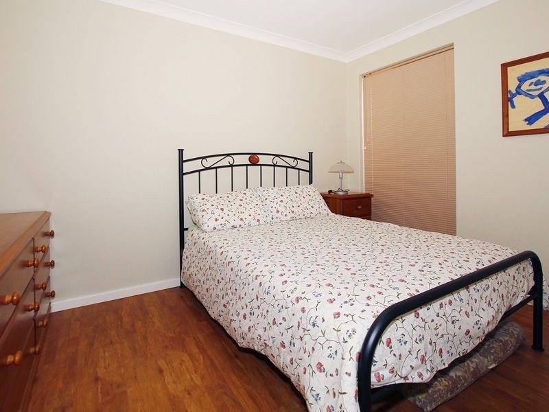 24 Sowden Drive, Samson WA 6163