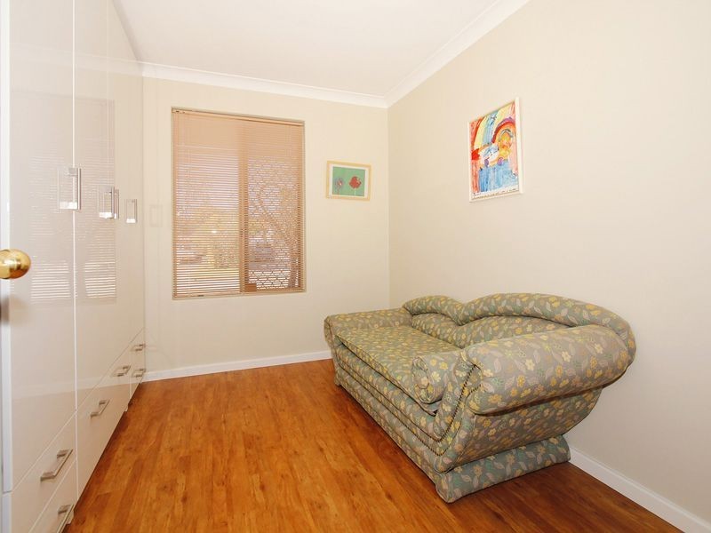 24 Sowden Drive, Samson WA 6163