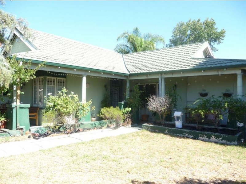 1 Henry Street, East Cannington WA 6107