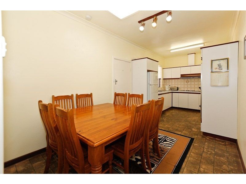 24 Camillo Street, Coolbellup WA 6163
