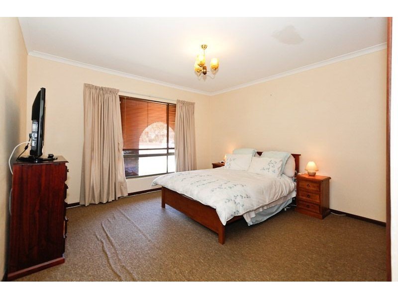 24 Camillo Street, Coolbellup WA 6163