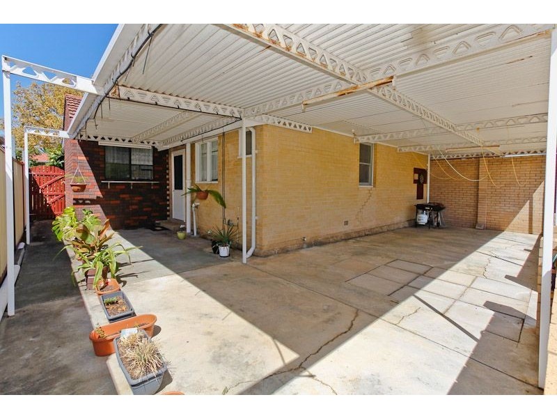 24 Camillo Street, Coolbellup WA 6163