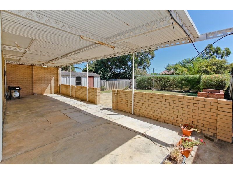 24 Camillo Street, Coolbellup WA 6163