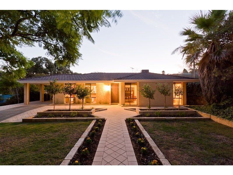 11 Stevens Place, Kardinya WA 6163