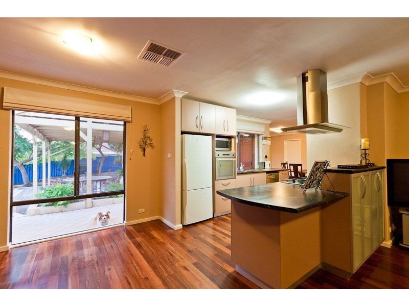 11 Stevens Place, Kardinya WA 6163