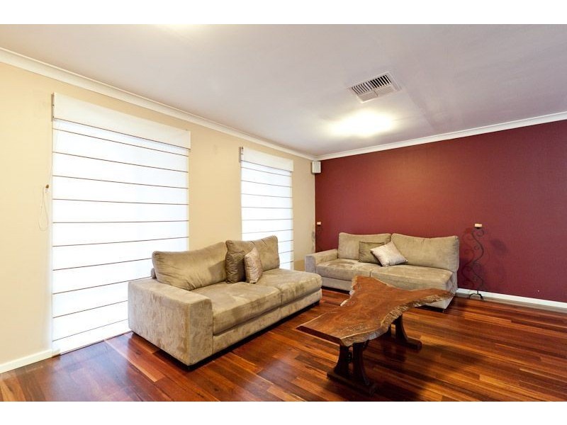 11 Stevens Place, Kardinya WA 6163