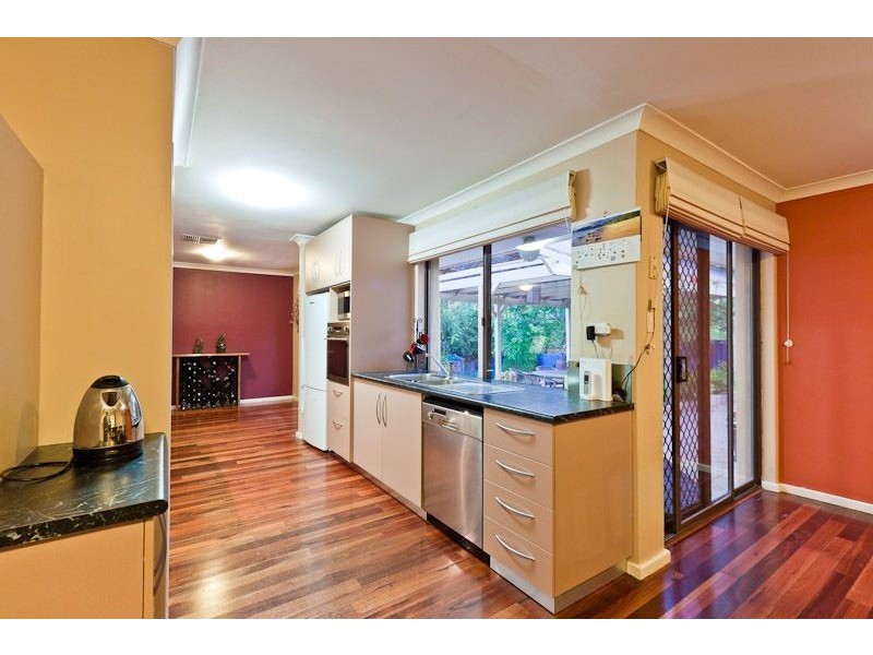 11 Stevens Place, Kardinya WA 6163