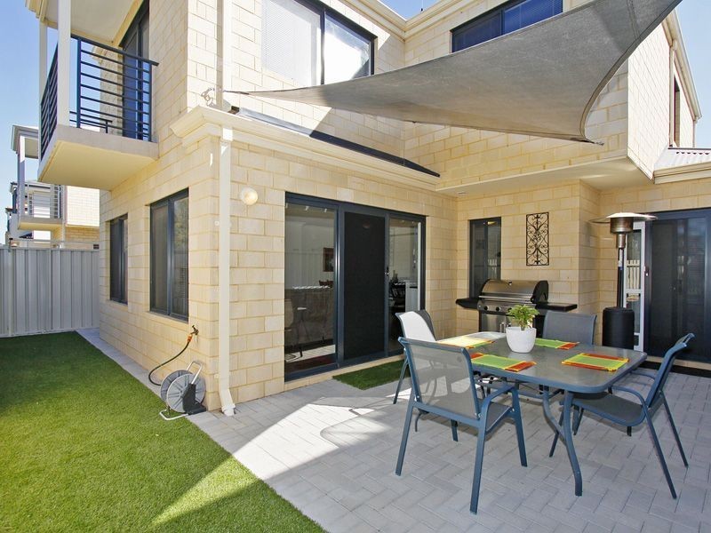 4B Observatory Avenue, Aubin Grove WA 6164