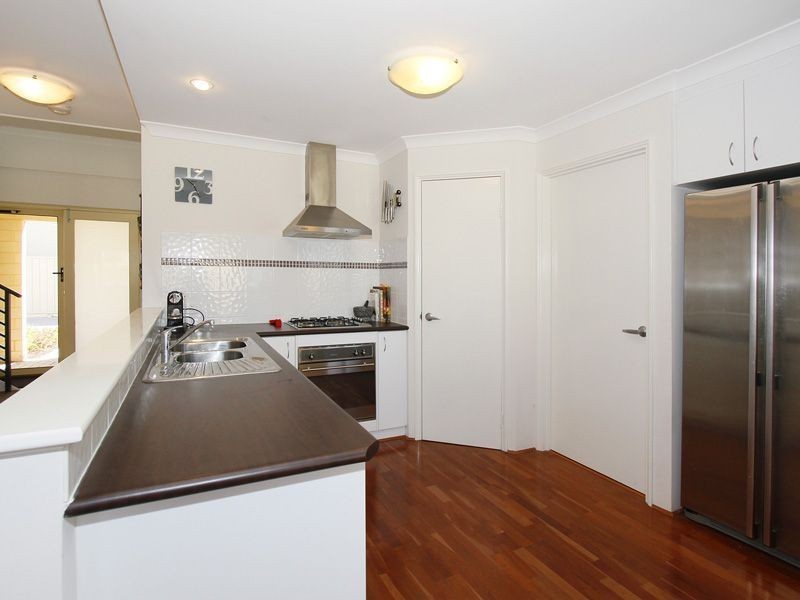4B Observatory Avenue, Aubin Grove WA 6164