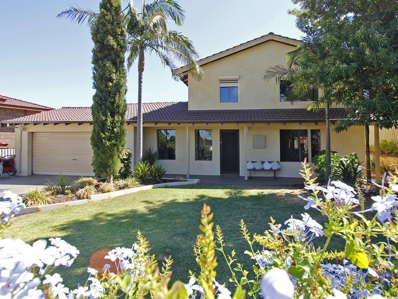 1 Hanrahan Loop, Kardinya WA 6163