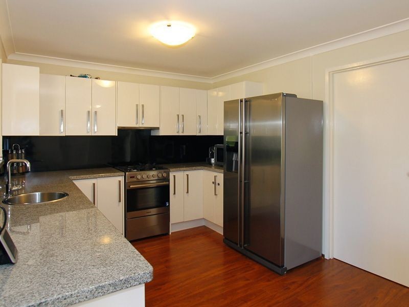 1 Hanrahan Loop, Kardinya WA 6163