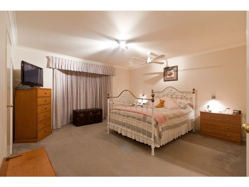 35 Kingston Place, Kardinya WA 6163