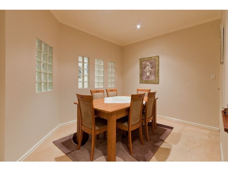 35 Kingston Place, Kardinya WA 6163