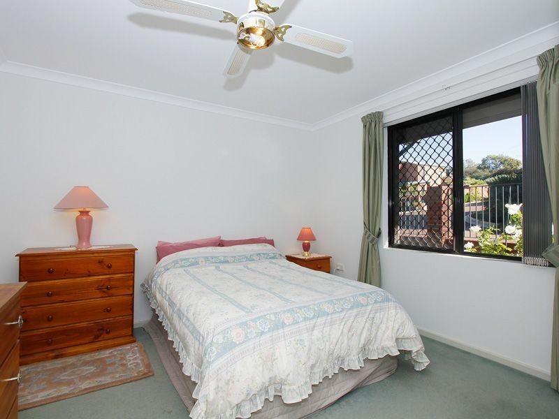 8/42 Gillett Drive, Kardinya WA 6163