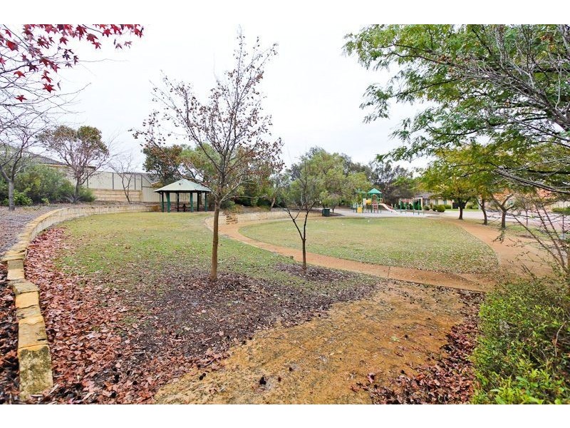 7 Merrifield Circle, Leeming WA 6149