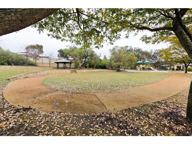 7 Merrifield Circle, Leeming WA 6149