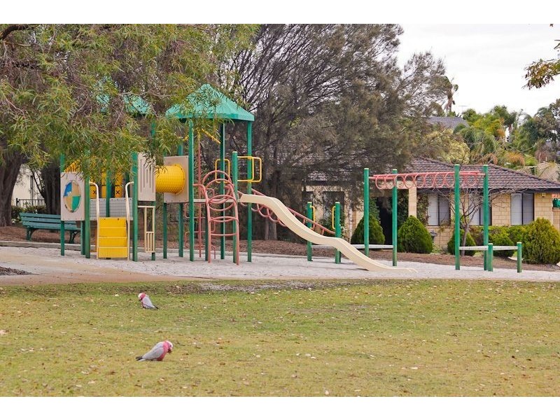 7 Merrifield Circle, Leeming WA 6149