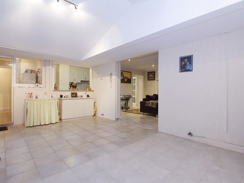 52 McBeth Way, Kardinya WA 6163