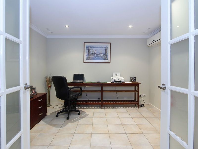 52 McBeth Way, Kardinya WA 6163