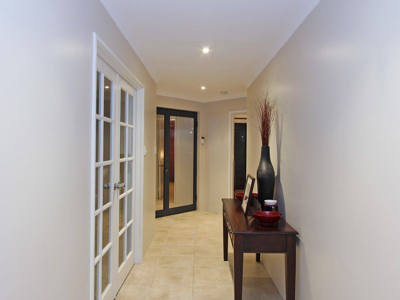 23 Annois Road, Bibra Lake WA 6163