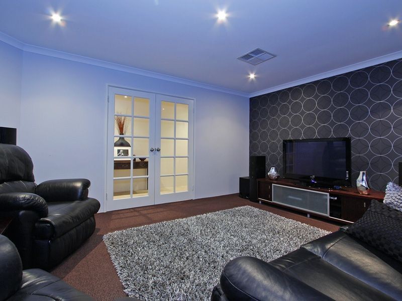 23 Annois Road, Bibra Lake WA 6163