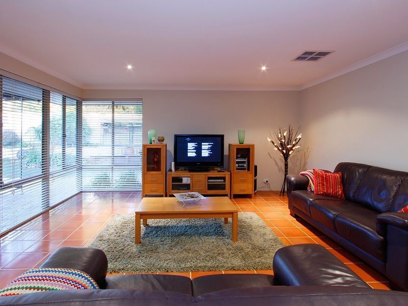 10 Jarman Close, Kardinya WA 6163