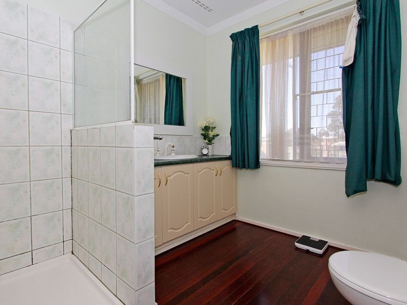 53 Dumond Street, Bentley WA 6102