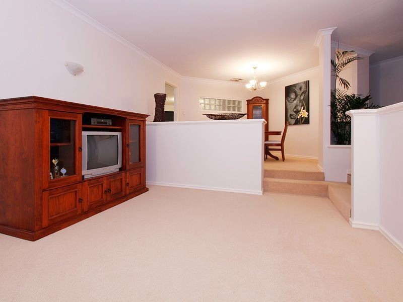 23 McMahon Way, Kardinya WA 6163