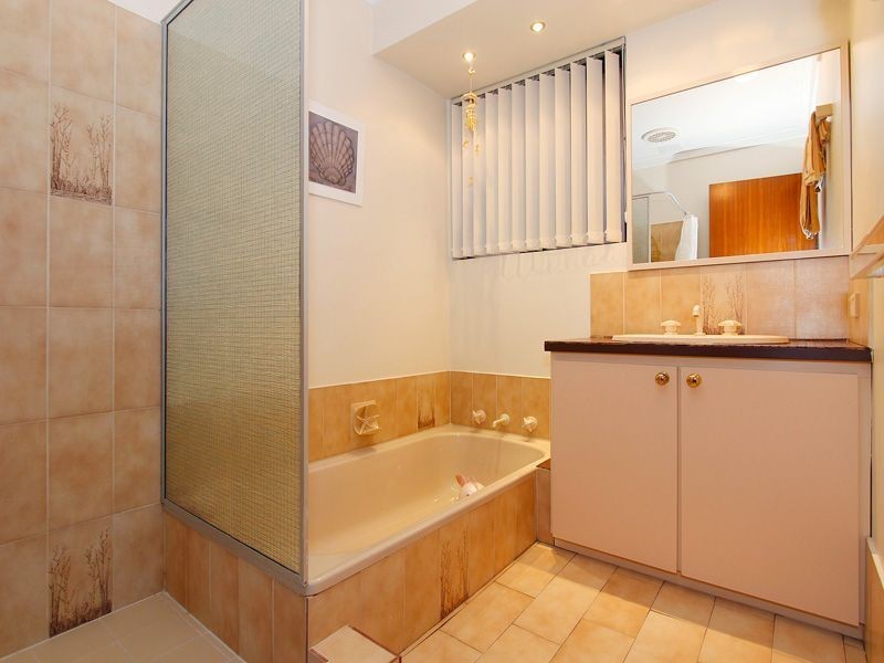 5 Baird Place, Samson WA 6163