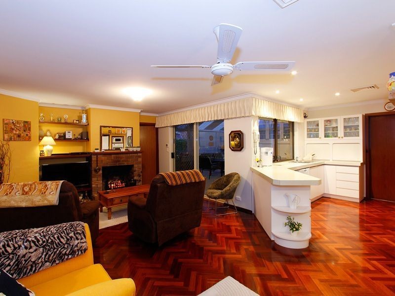 5 Baird Place, Samson WA 6163