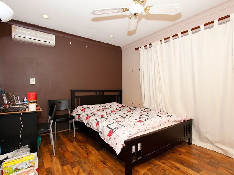 8 Plumridge Way, South Lake WA 6164