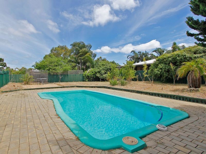 8 Plumridge Way, South Lake WA 6164