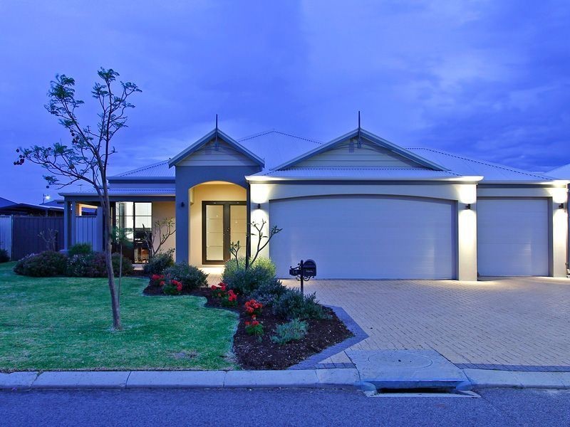 14 Brindabella Avenue, Aubin Grove WA 6164