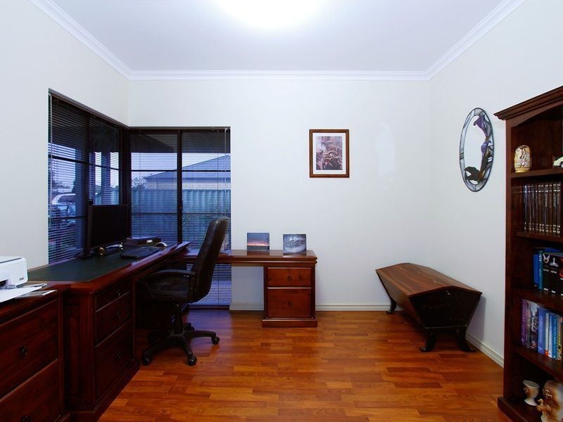 14 Brindabella Avenue, Aubin Grove WA 6164