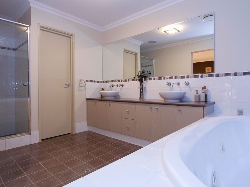 14 Brindabella Avenue, Aubin Grove WA 6164