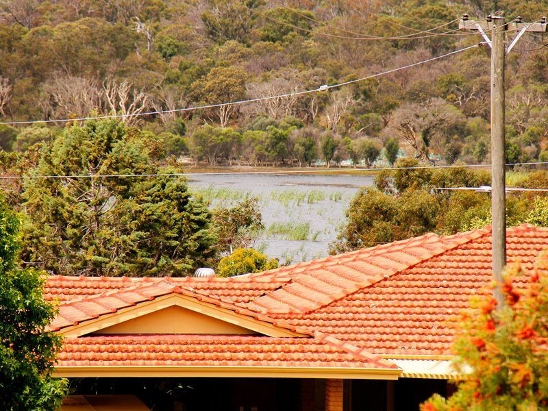 9 Yates Court, North Lake WA 6163