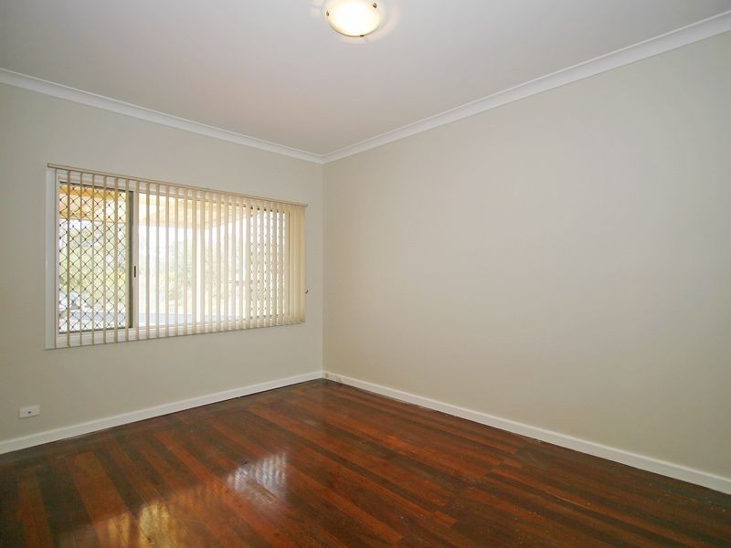 10 Perdita Way, Coolbellup WA 6163