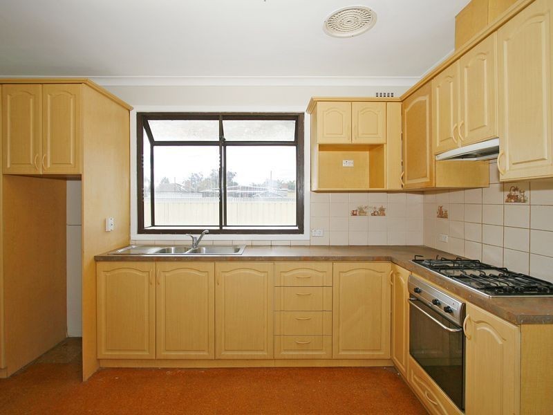 10 Perdita Way, Coolbellup WA 6163