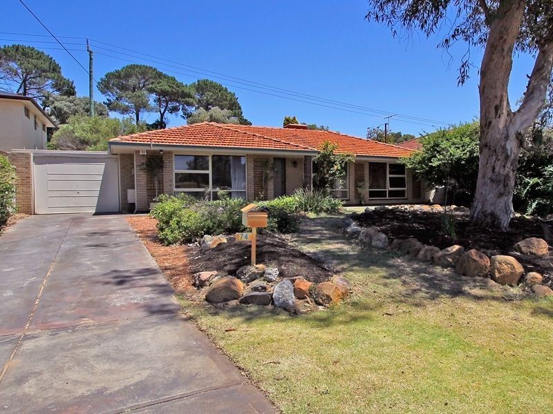 74 Davies Crescent, Kardinya WA 6163