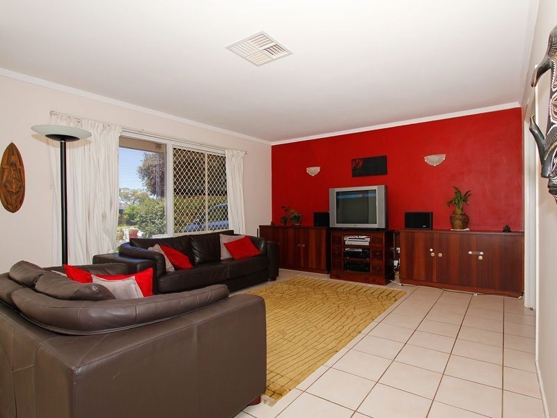 74 Davies Crescent, Kardinya WA 6163