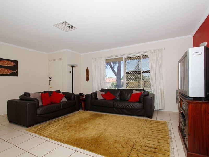 74 Davies Crescent, Kardinya WA 6163