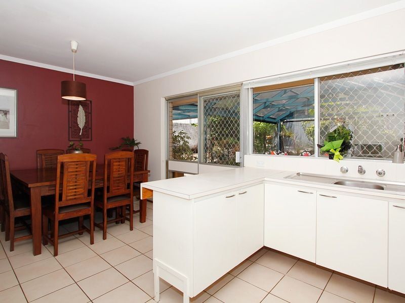 74 Davies Crescent, Kardinya WA 6163