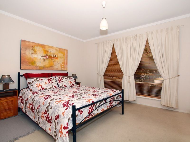 74 Davies Crescent, Kardinya WA 6163