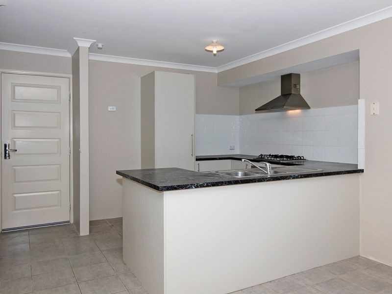 8 Pardalote Court, Beeliar WA 6164