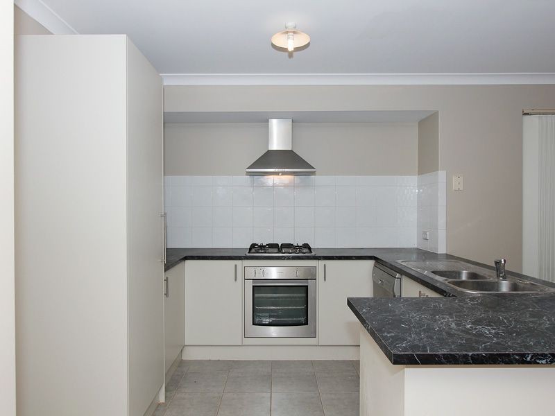 8 Pardalote Court, Beeliar WA 6164