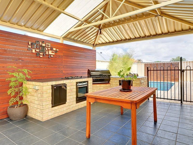 99 Aurora Drive, Atwell WA 6164