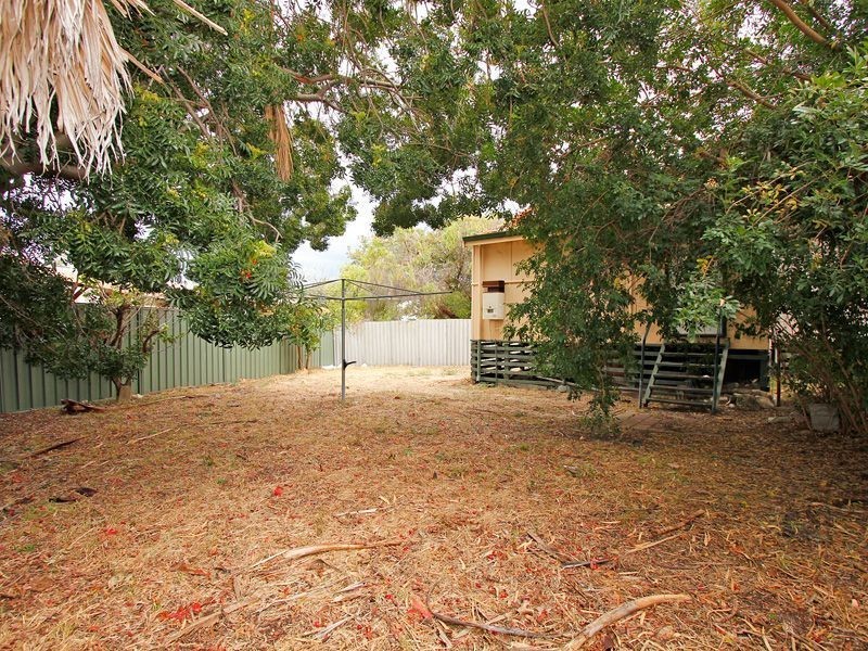 2 Harwood Street, Hilton WA 6163