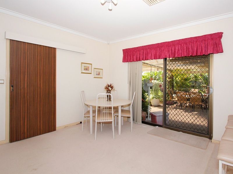 17 Bellairs Road, Kardinya WA 6163