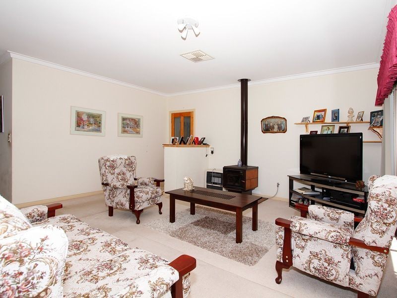 17 Bellairs Road, Kardinya WA 6163
