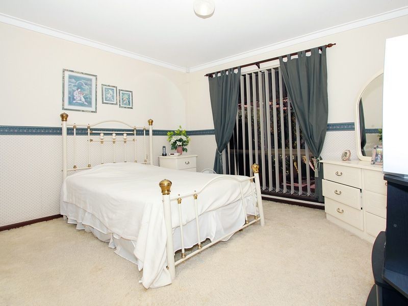 17 Bellairs Road, Kardinya WA 6163